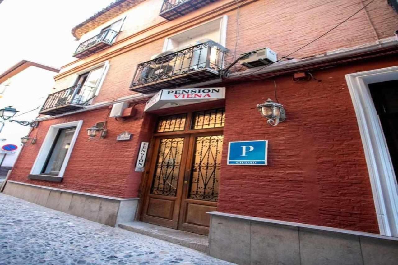Hostal Viena Plaza Nueva Granada Luaran gambar